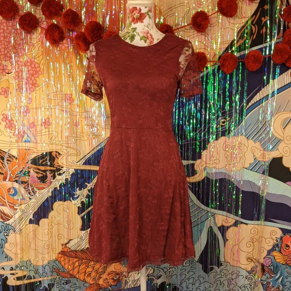 Divided Lace Dress - Size 6